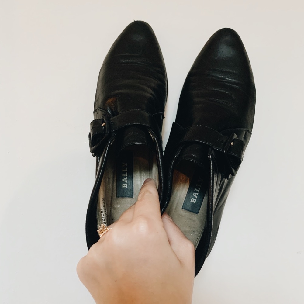 Bally Shoes • vintage Bally gatsby leather booties
